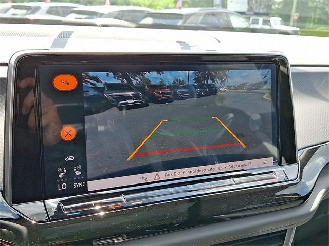 new 2025 Volkswagen Atlas car, priced at $50,041