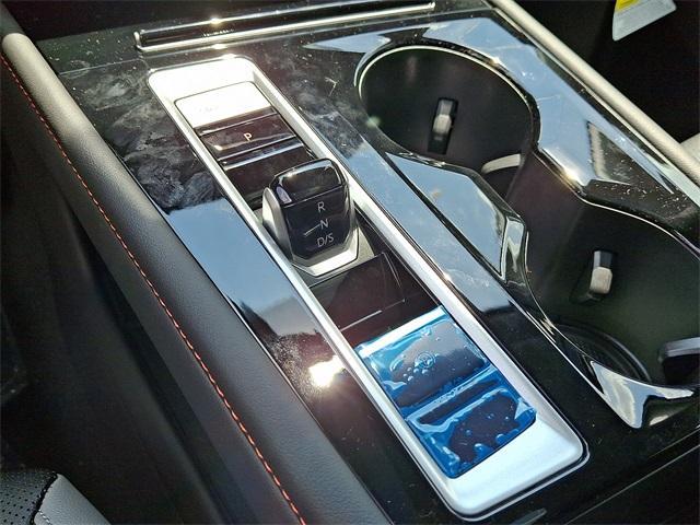 new 2025 Volkswagen Atlas car, priced at $50,041