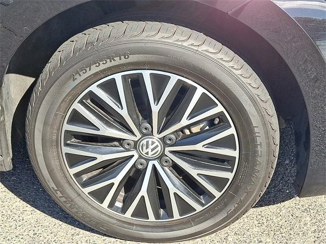 used 2021 Volkswagen Jetta car, priced at $9,997