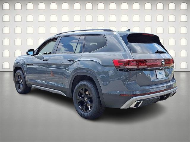 new 2025 Volkswagen Atlas car, priced at $49,406