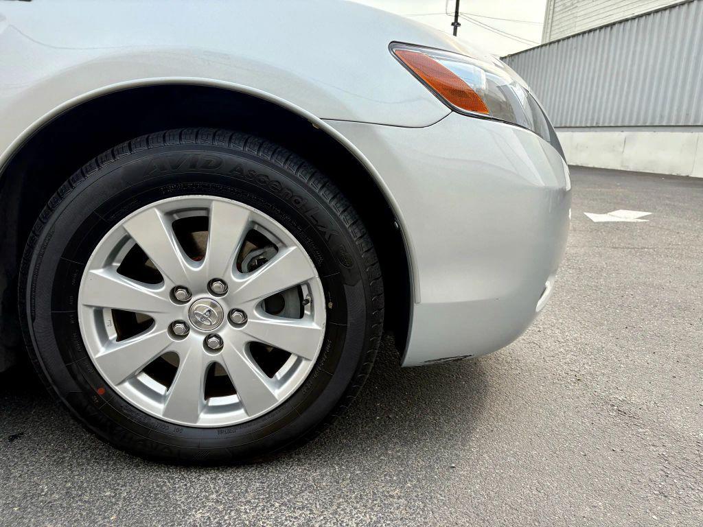 used 2007 Toyota Camry Hybrid car, priced at $4,499