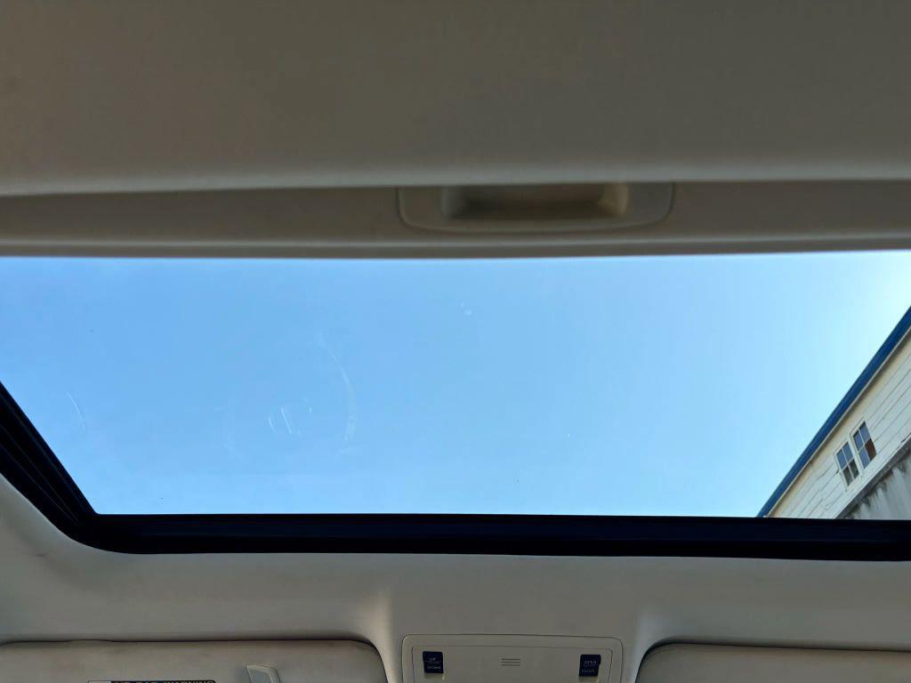 used 2014 Lexus ES 300h car, priced at $12,999