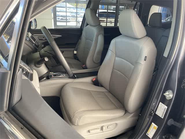 used 2022 Honda Pilot car, priced at $30,037