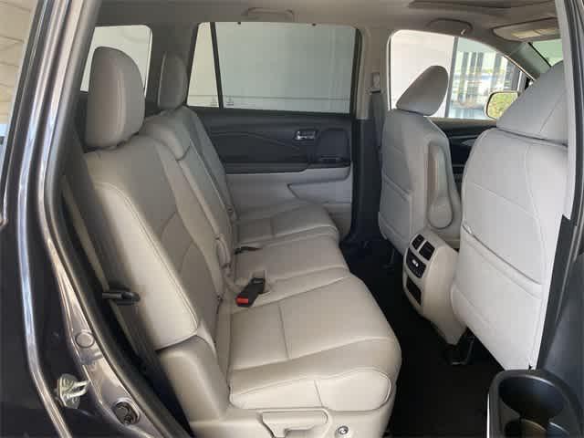 used 2022 Honda Pilot car, priced at $30,037