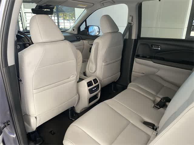 used 2022 Honda Pilot car, priced at $30,037