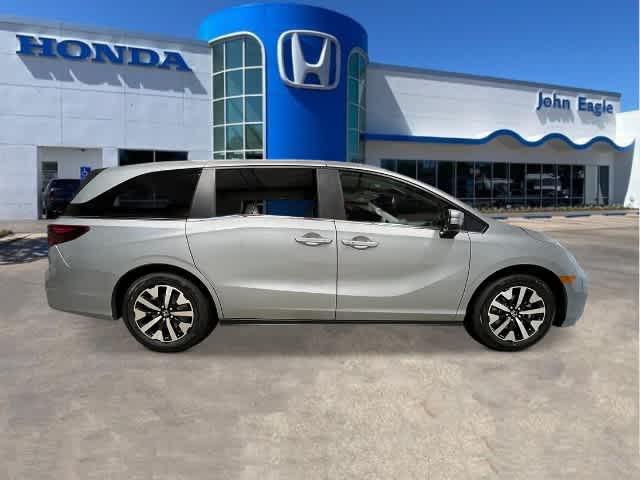 new 2025 Honda Odyssey car, priced at $43,670