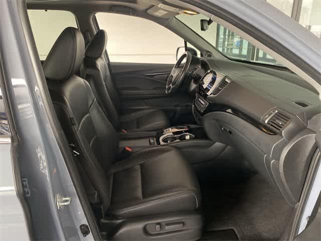 used 2022 Honda Pilot car, priced at $32,988