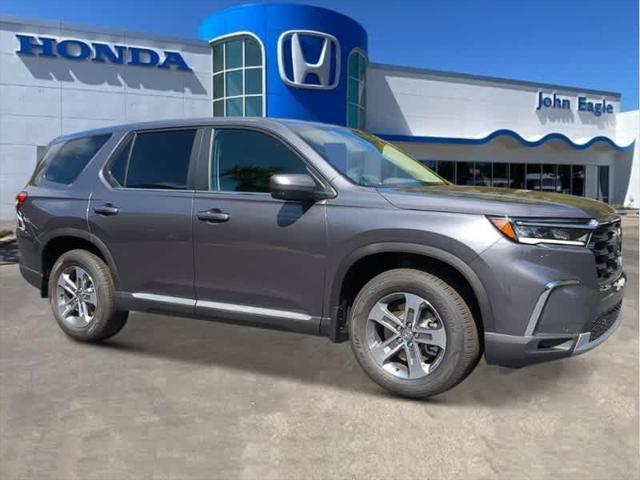 new 2025 Honda Pilot car, priced at $44,950