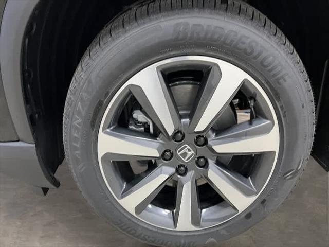 new 2025 Honda Pilot car, priced at $51,780