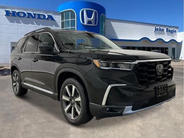 new 2025 Honda Pilot car, priced at $51,780