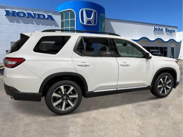 new 2025 Honda Pilot car, priced at $54,985