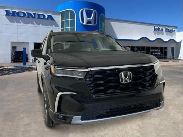 new 2025 Honda Pilot car, priced at $54,530