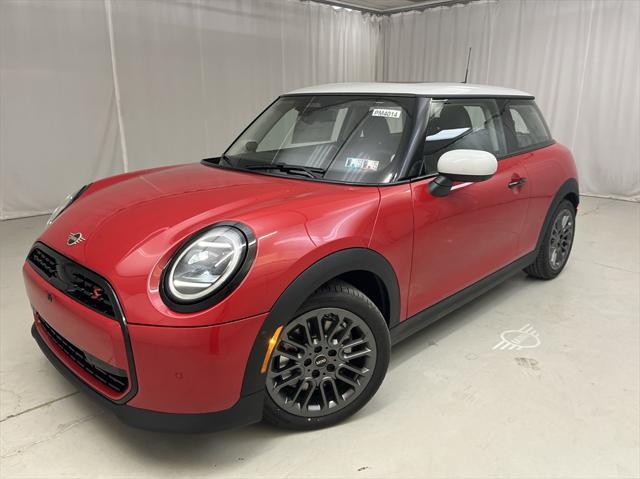 new 2025 MINI Hardtop car, priced at $37,295