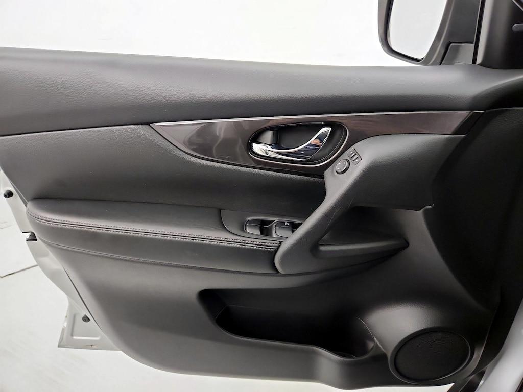 used 2019 Nissan Rogue car, priced at $18,998