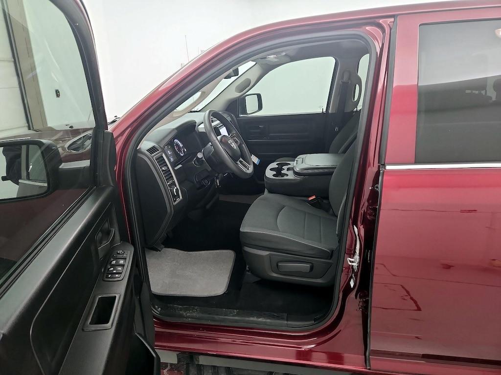 used 2022 Ram 1500 Classic car, priced at $27,998