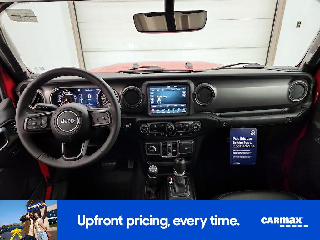 used 2023 Jeep Gladiator car, priced at $34,998