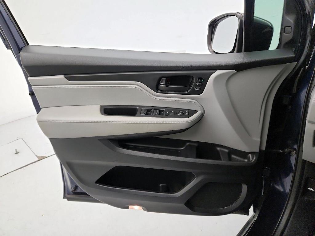 used 2018 Honda Odyssey car, priced at $27,998
