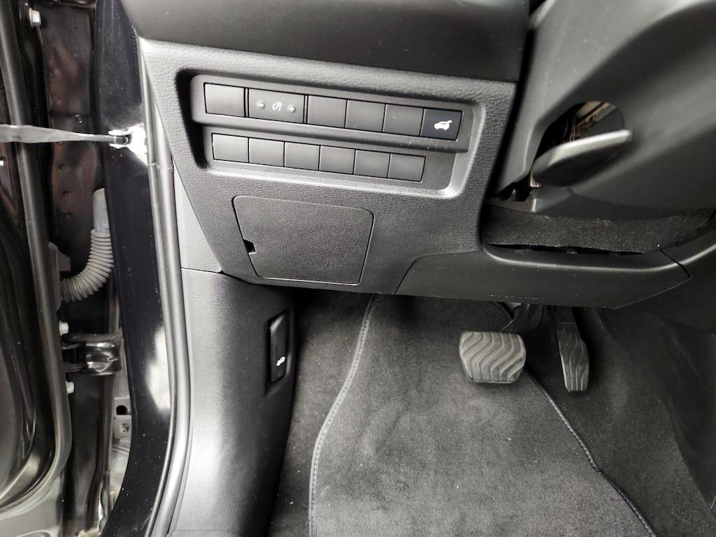 used 2022 Mitsubishi Outlander car, priced at $22,998