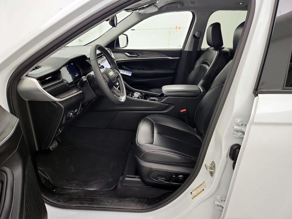 used 2023 Jeep Grand Cherokee car, priced at $32,998