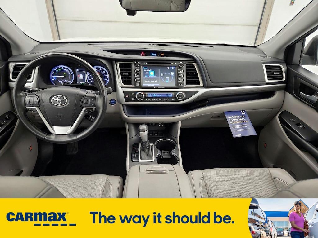 used 2018 Toyota Highlander Hybrid car, priced at $34,998