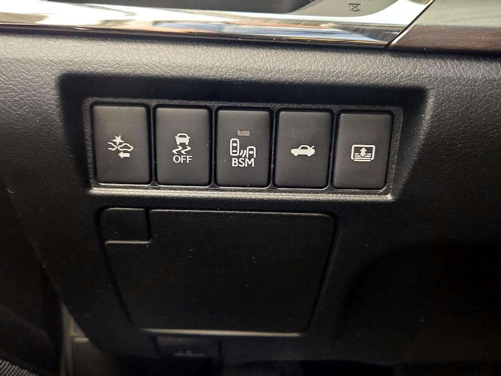 used 2016 Toyota Avalon Hybrid car, priced at $18,998