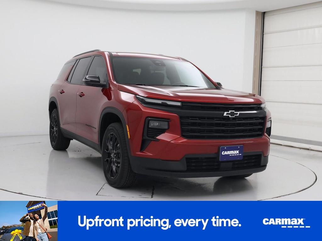 used 2025 Chevrolet Traverse car, priced at $44,998