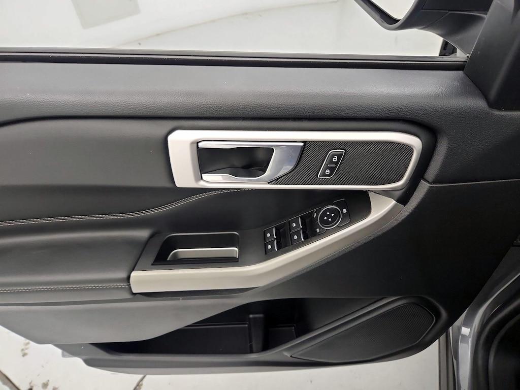 used 2022 Ford Explorer car, priced at $26,998