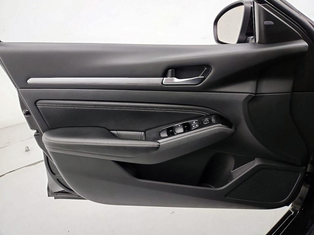 used 2023 Nissan Altima car, priced at $22,998