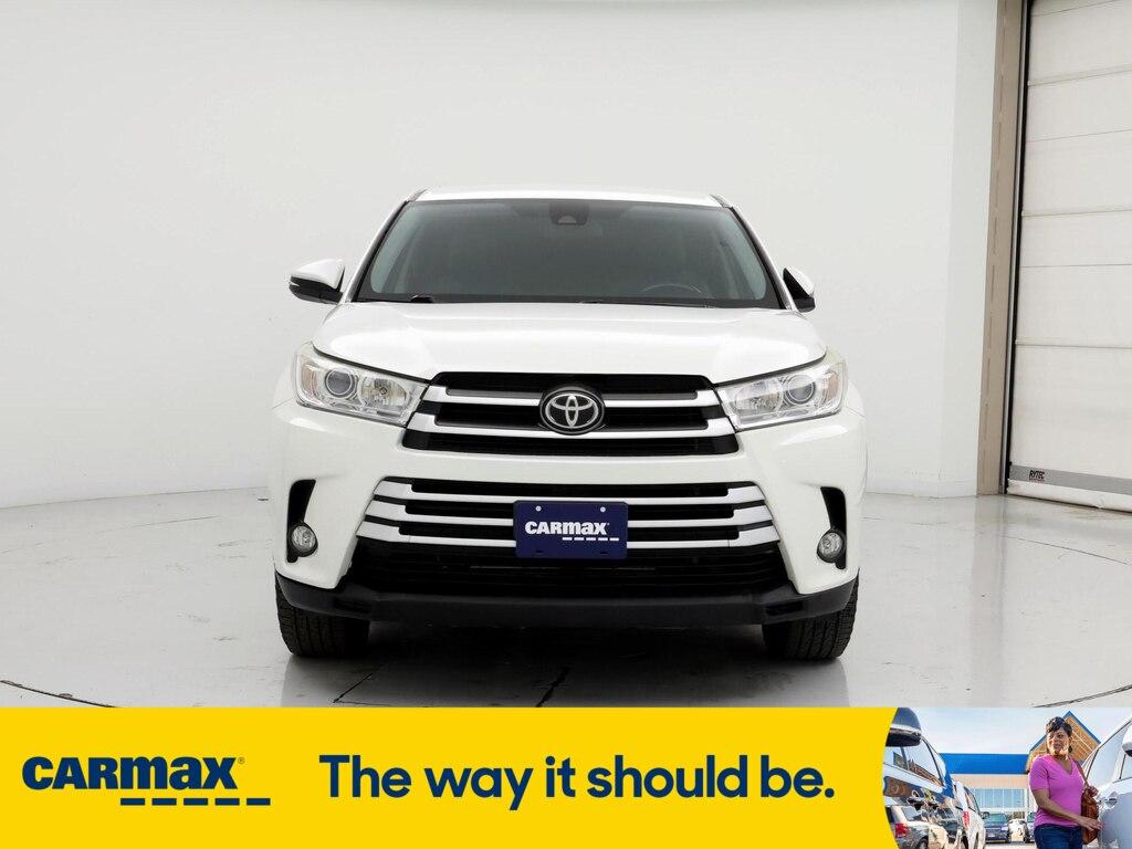 used 2019 Toyota Highlander car, priced at $25,998