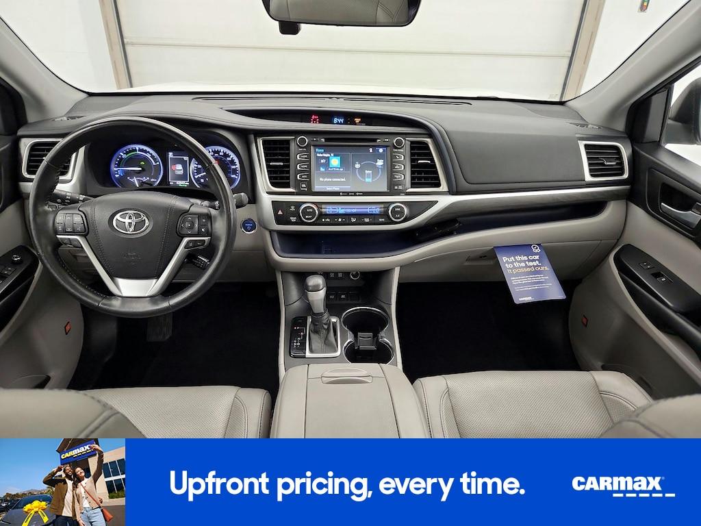 used 2018 Toyota Highlander Hybrid car, priced at $33,998