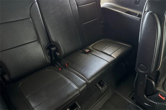 used 2022 Chevrolet Traverse car, priced at $35,500