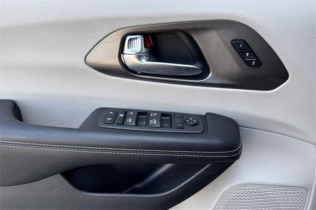 used 2022 Chrysler Pacifica car, priced at $29,900