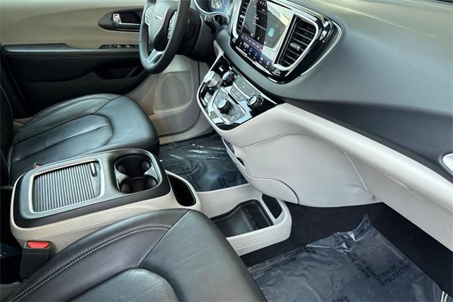 used 2022 Chrysler Pacifica car, priced at $29,900