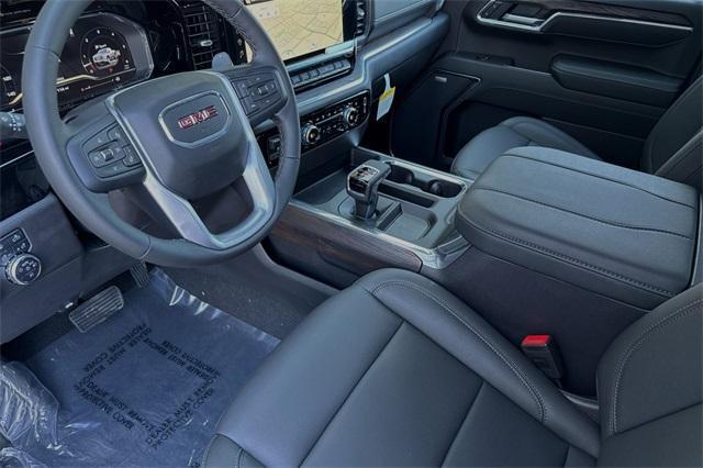 new 2025 GMC Sierra 1500 car, priced at $65,200