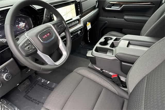 new 2025 GMC Sierra 1500 car, priced at $58,885