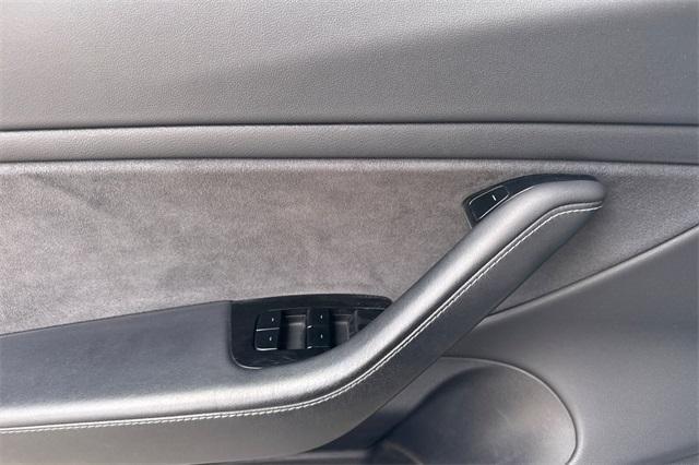 used 2018 Tesla Model 3 car, priced at $29,400