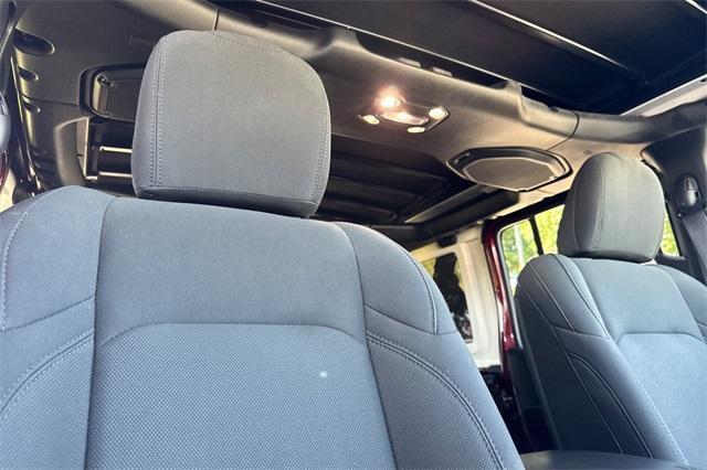 used 2021 Jeep Wrangler Unlimited car, priced at $33,900