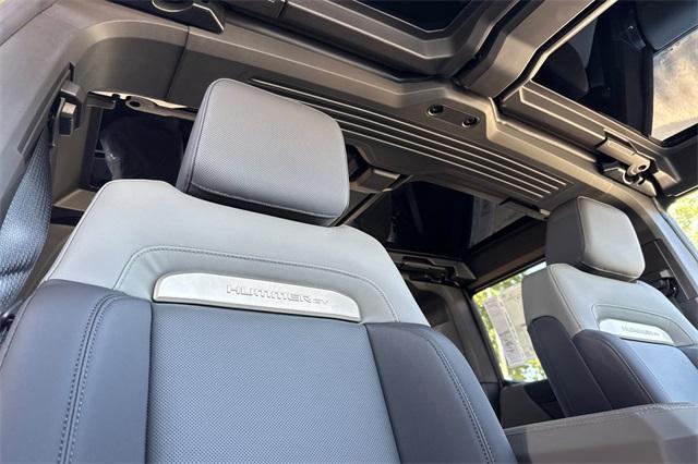 new 2025 GMC HUMMER EV Pickup car, priced at $105,190