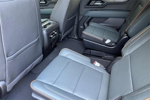new 2025 GMC Yukon car, priced at $83,575