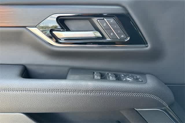 new 2025 GMC Yukon XL car, priced at $97,525
