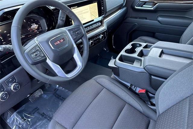 new 2025 GMC Sierra 1500 car, priced at $55,390