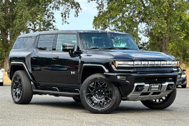 new 2024 GMC HUMMER EV car