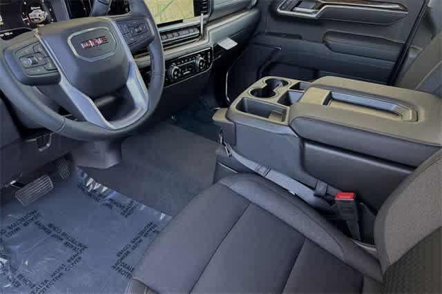 new 2025 GMC Sierra 1500 car, priced at $47,485