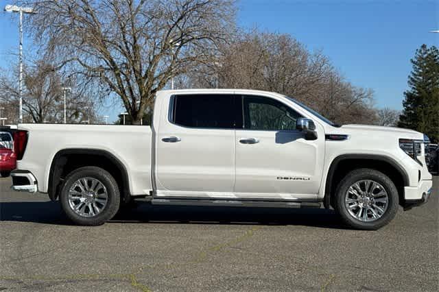 new 2025 GMC Sierra 1500 car, priced at $71,730