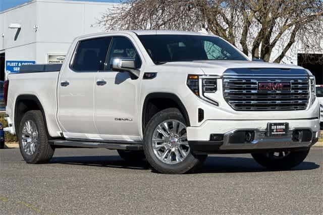 new 2025 GMC Sierra 1500 car, priced at $71,730