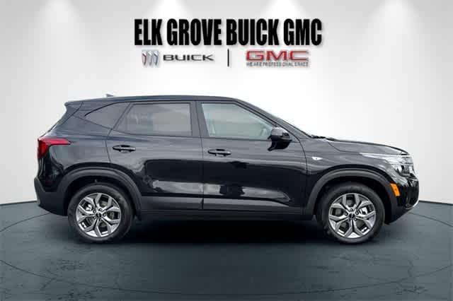 used 2025 Kia Seltos car, priced at $22,500