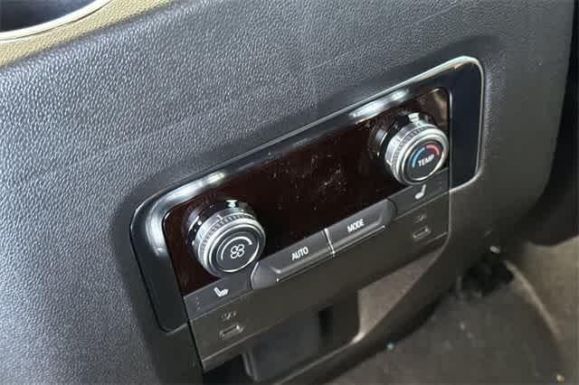 new 2025 GMC Yukon car, priced at $78,975