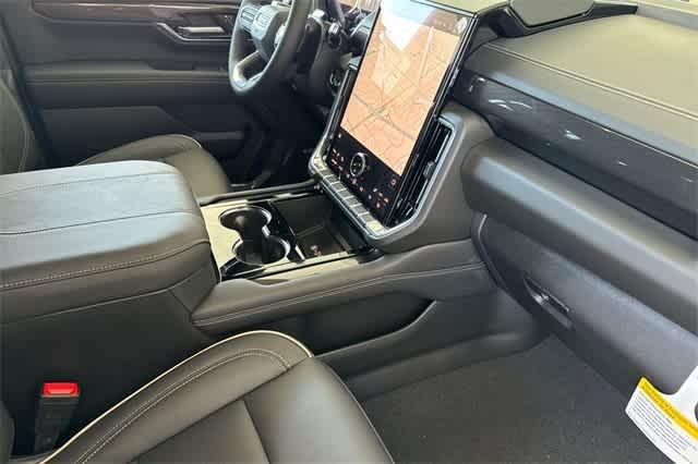 new 2025 GMC Yukon car, priced at $78,975