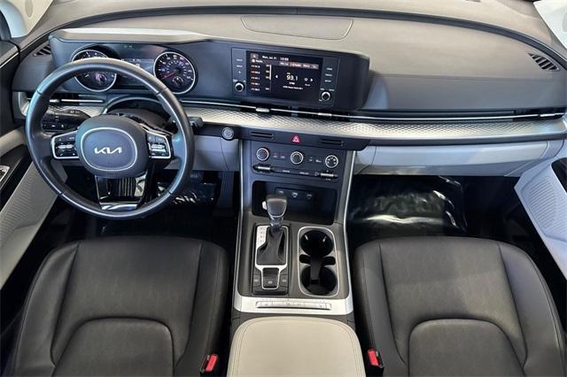 used 2024 Kia Carnival car, priced at $38,700