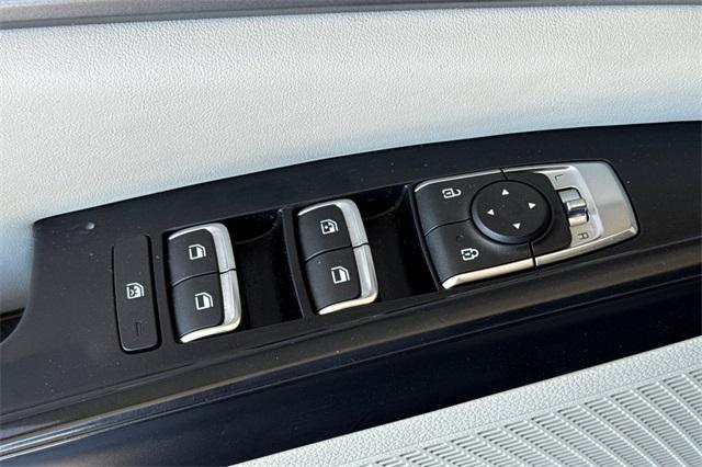 used 2024 Kia Carnival car, priced at $38,700